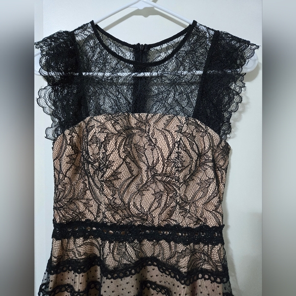 Black Lace Dress Size M - Picture 3 of 6